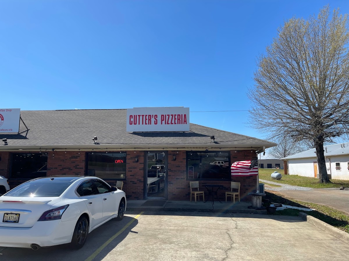 Cutter's Pizzeria of Alexandria